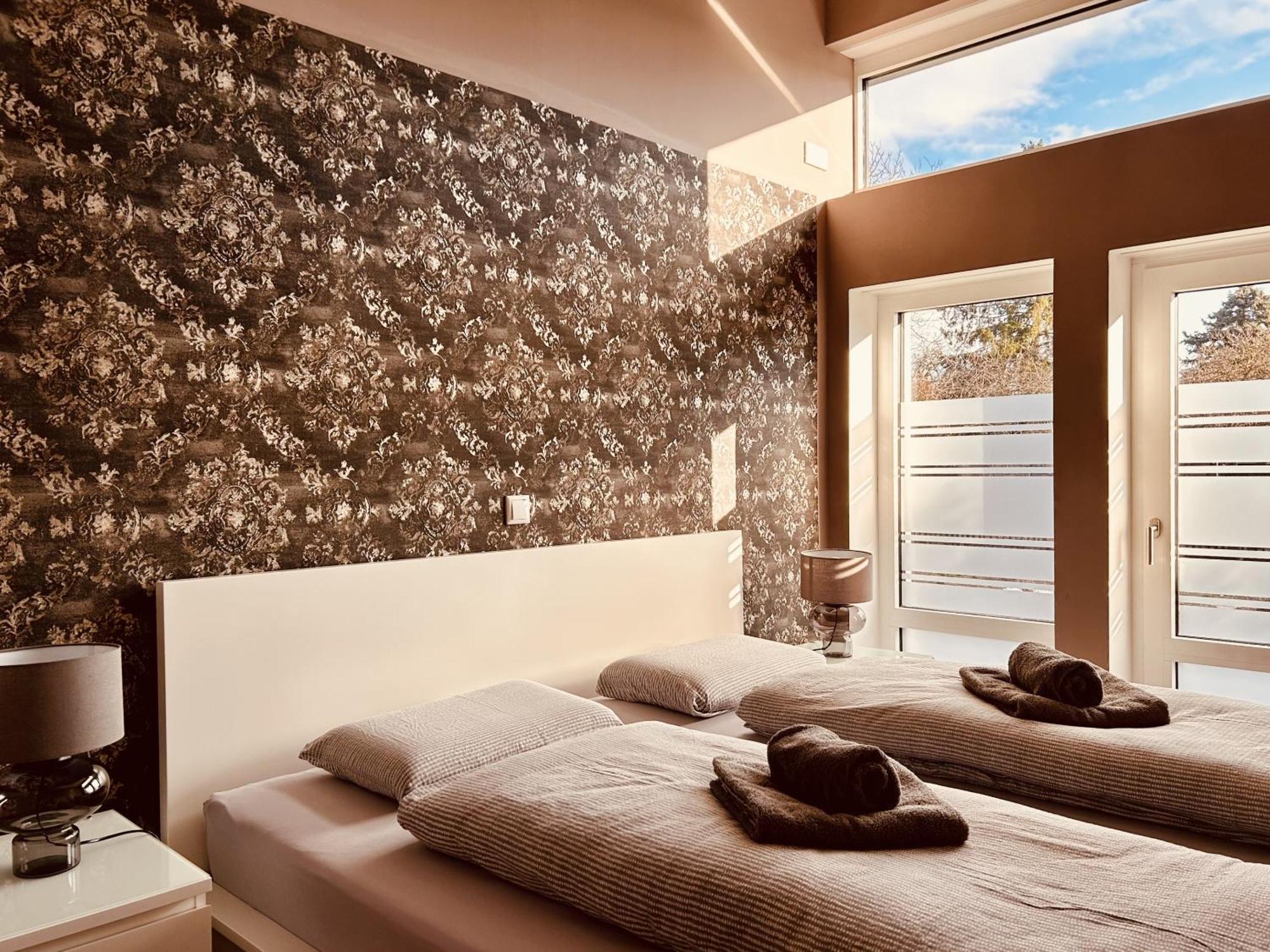 Casa Rehse I Loft-Apartment I Kostenlos Parken & Wlan I Self-Check-In I Oepnv I 65Zoll-Tv แอร์ฟวร์ท ภายนอก รูปภาพ