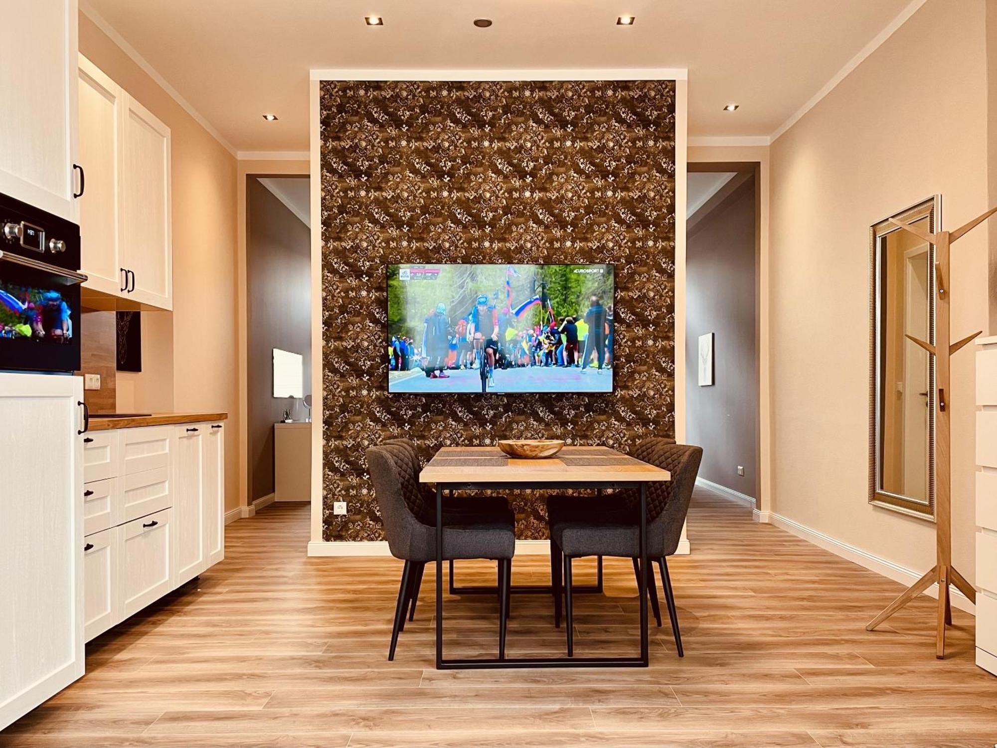 Casa Rehse I Loft-Apartment I Kostenlos Parken & Wlan I Self-Check-In I Oepnv I 65Zoll-Tv แอร์ฟวร์ท ภายนอก รูปภาพ